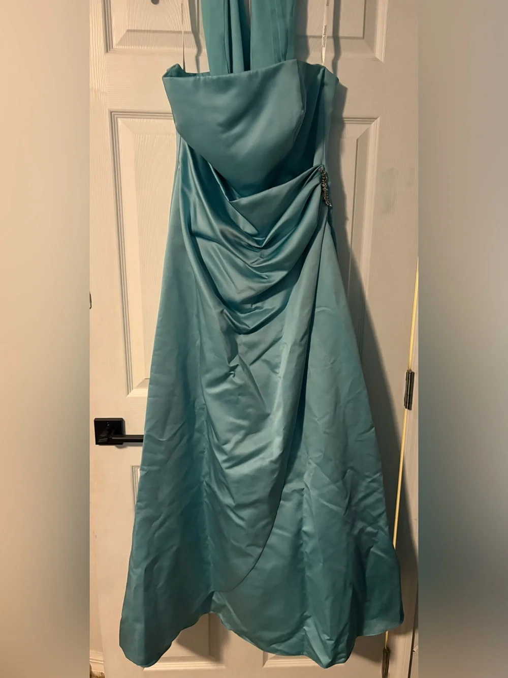 David’s Bridal Gown - Picture 1 of 7
